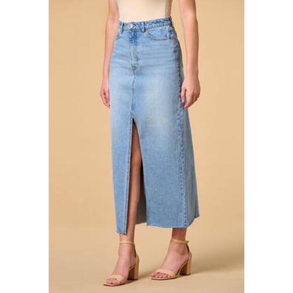 37 orchard Dresses & Skirts - NWT 37 Orchard Denim Jean Maxi Skirt 12 Light Wash Front Slit Raw Hem Frayed